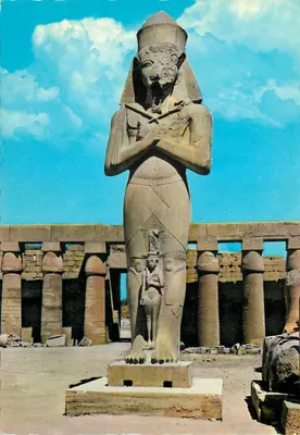 Estátua de Taharka e de sua esposa — Karnak — Edição Lehner & Landrock K. Lambelet, Caire
