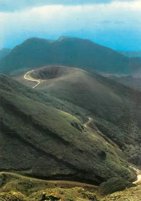 Massif de la Soufrière — Montanhas vulcânicas — SCANDINEXIM, Ltd.