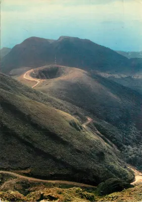 Massif de la Soufrière — Guadeloupe — Antilles Touristiques n°259