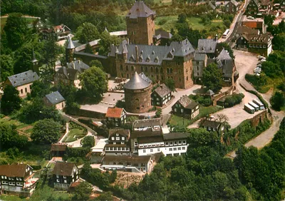 Schloss Burg an der Wupper — O símbolo do Bergischen Landes — Verlag Paul Sprenger