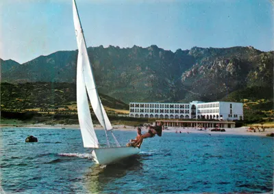 Grand Hotel Capo Boi — Villasimius, Sardenha — editor desconhecido