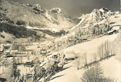 Engelberg 1050 m contra Juchlipass — vista panorâmica invernal — Copyright by K. Meuser, Engelberg