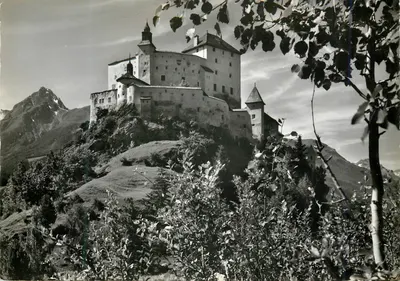 Schloss Tarasp (Unter-Engadin) — castelo sobre rocha — Verlag Otto Furter, Davos-Platz