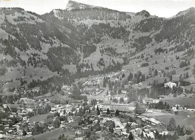 Villars / Ollon — Vista aérea do complexo hoteleiro — Verlag O. Wyrsch, Bern, n° 6674