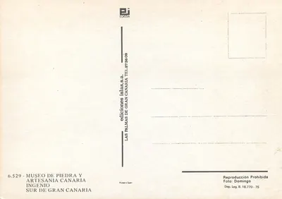 Mulher desenrolando um grande tecido bordado — jardim tropical — editor Las Palmas de Gran Canaria, n° 6.529 — Verso