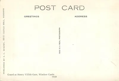 Garde à la porte de Henry VIII — Castelo de Windsor — editor S. G. Murphy, n° 9929 — Verso