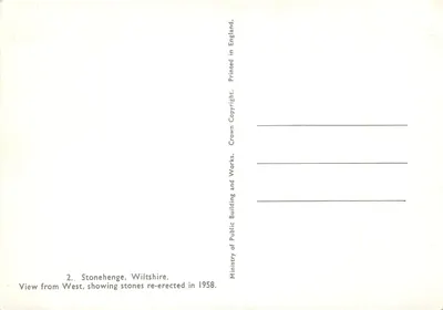 Stonehenge, Wiltshire — widok z zachodu, kamienie ponownie ustawione w 1958 — Ministry of Public Building and Works — Rewers