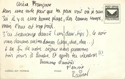 Caswell Bay, Mumbles — animowana plaża z faliami i sosnowym lasem — wydawca PT27670 — Rewers