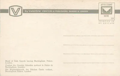 Band of Irish Guards opuszczający Pałac Buckingham w Londynie — Valentine Printers & Publishers, nr ET.938 — Rewers