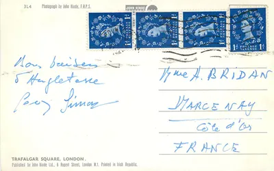 Trafalgar Square — Londra — Fotografia di John Hinde, F.R.P.S. — Verso
