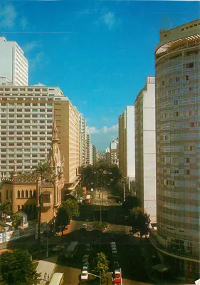Vista urbana de Belo Horizonte — Avenida Augusto de Lima — editor Mercator, n° 21.029