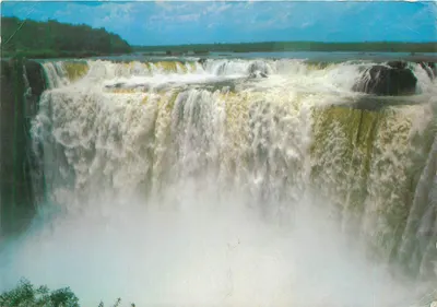 Iguazu - Vista parcial da Garganta do Diabo — BRASIL TURÍSTICO, n°22
