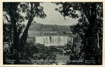 Cataratas do Iguazú — Salto Tres Mosqueteros — Folom 6745