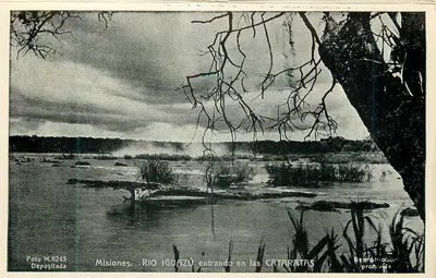 Rio Iguazú entrando nas Cataratas — Misiones — Editorial Kohlmann