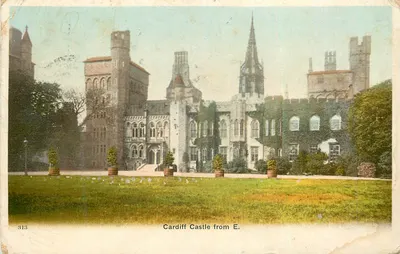 Bilhete postal antigo Castelo de Cardiff visto de E