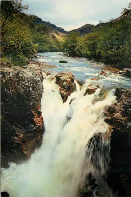 Lower Falls, Glen Nevis — perto de Fort William, Inverness-shire — J. Arthur Dixon