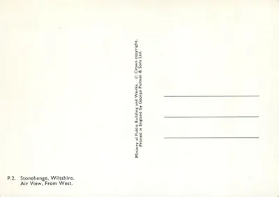 Stonehenge — widok z lotu ptaka z zachodu — wydawca George Pullman & Sons Ltd. — Rewers