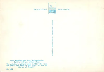 Signora Waterford Hall, Ford, Northumberland — stanza con affreschi religiosi — J. Arthur Dixon Ltd. — Verso