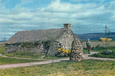 Casa Velha de Leanach, Moor de Culloden — Inverness-shire — J. Arthur Dixon Ltd. n° 4276