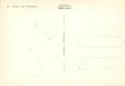 Aaltje van Volendam — kobieta w tradycyjnym stroju przy łodziach — wydawca Merichrome, nr 41 — Rewers
