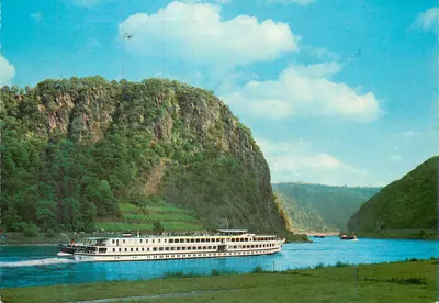 Reno no Lorelei — vista do rio entre falésias — editor Krüger, n° 936/121