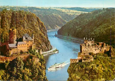 O Reno em Lorelei — vista panorâmica com castelo e barco — RAHMEL-VERLAG GmbH, RH 632