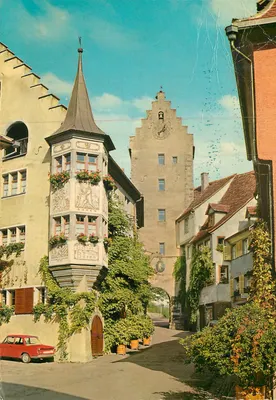 Büren — rua estreita com torre e balcão florido — Verlag Erwin Burda, Freiburg im Breisgau