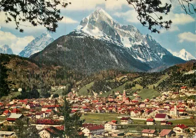 Mittenwald — widok na Weißersteinberge — Huber-Postkarte Nr. 8702