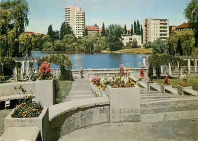 Berlim - Lietzensee com arranha-céu — Deutsche Bundespost Berlim, n° 12