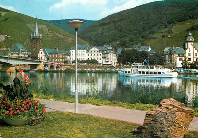 Bernkastel an der Mosel — vista do rio e do ponte — Cornely-Verlag