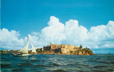 Castelo de Morro — uma das mais antigas fortalezas espanholas do Novo Mundo — editor Dormand, n° 16394
