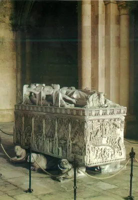 Túmulo de D. Inês de Castro — Alcobaça, Portugal — Edição Tabacaria Rossio