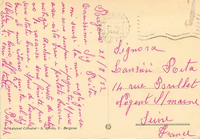 Bergamo - Via A. Locatelli — widok placu z wieżą zegarową i zamkiem na tle — Éditions Cittadini, Bergamo — Rewers