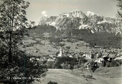 Cortina d'Ampezzo — Vista das Tofane — Editor Enzani Ghezina