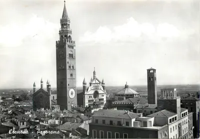 Cremona - Panorama — vista aérea dos monumentos — Ed. ris. Monfardini, n° 34299