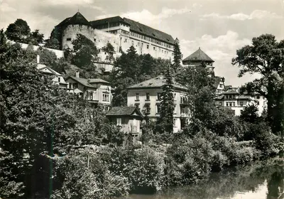 Schloss Hohenbühlingen — Cidade universitária de Tübingen — Reisebüro Reder