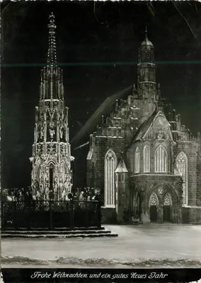 Nuremberg — Schöner Brunnen und Frauenkirche — Stoa-Verlag