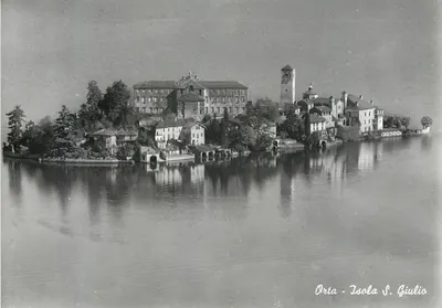 Orta - Ilha de S. Giulio — vista panorâmica — Fotostampa Reggiori, n° 2065