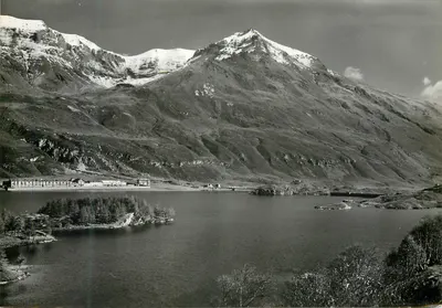 Mont Cenis m. 2080 — The lake — Moncenisio