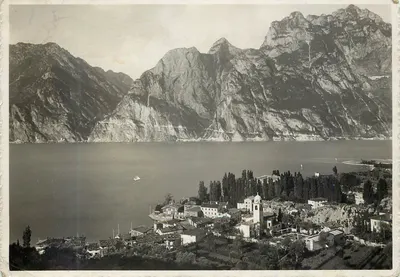 Torbole (Lago di Garda) — panorama — Ripr. vietata R.D.L. 7, XI. 1925