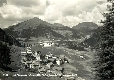Val Cordevole - Vista panorâmica do vilarejo e dos picos - Éditions Chedina