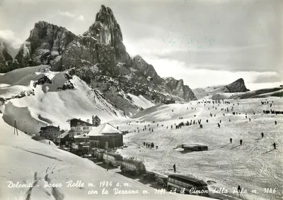 Dolomitas - Passo Rolle m. 1984 s.m. com a Verrana m. 3191 e o Cimon della Pala m. 3186 — Nanni Gadeniz
