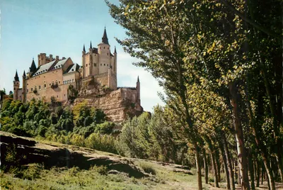 Alcázar de Segovia — fachada leste — Garcia & Cia S.R.C.