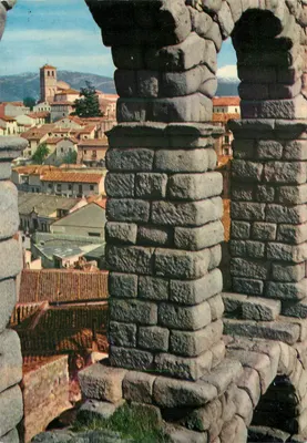 Ségovia — Detalhe do aqueduto — Éditions Mollfulleda