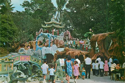 Haw Par Villa — estruturas rochosas artificiais — S.W. Singapore, n° S 1227