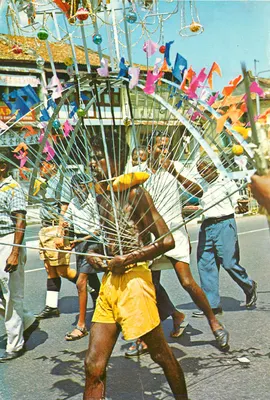 Devoto Kevada — Festival de Thaipusam — S.W. Singapore, série S 713