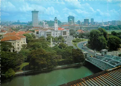 Visão aérea de Singapura — Empress Place, Ponte Anderson e Hall da Memória Victoria — editada por A & T International (Pte) Ltd.