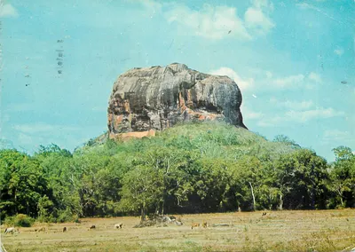Sigiriya, Fortaleza Rochosa do Rei Kasayara (D.C. 479-497) — Sri Lanka — J.L. Morrison Son & Jones (Ceylon)