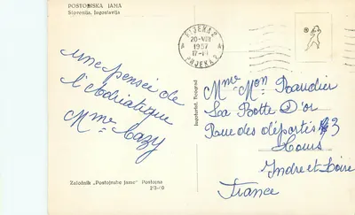 Postojnska Jama — wejście do obiektu z schodami i budynkiem — Založnik 'Postojnska Jama' — Rewers