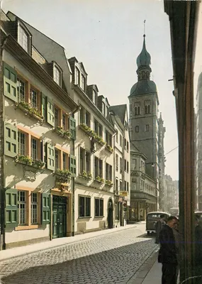 Bonn: Casa natal de Beethoven — vista de rua com igreja — editor Jos. Kessel, Niederdollendorf b. Bonn, n° 2033
